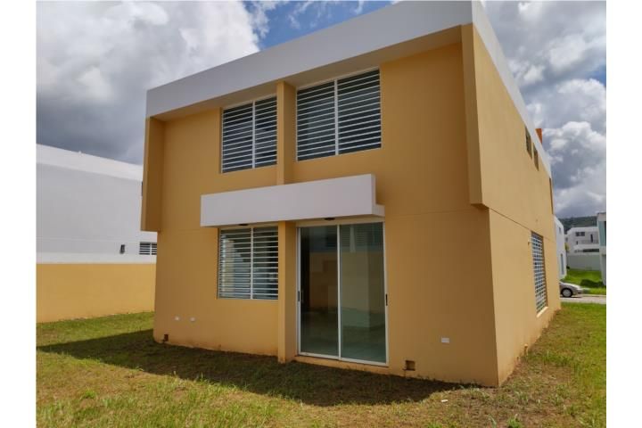 Calle Principal Luquillo 00773 PR