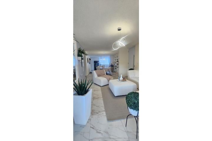 5209 Cll Aventura Trujillo Alto 00976 PR