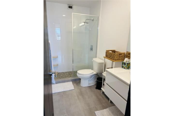 A1 C. Nogal Guaynabo 00968 PR