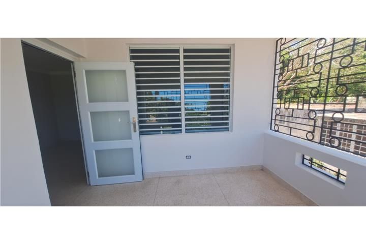 Cv4p+3f5 Guaynabo 00966 PR
