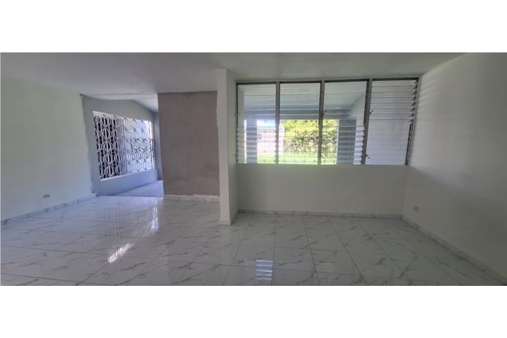 Cv4p+3f5 Guaynabo 00966 PR