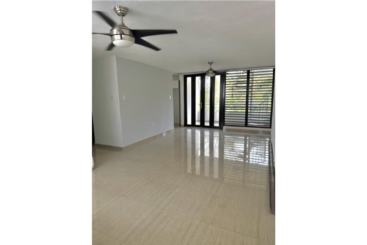 8wr2+4f8 Guaynabo 00926 PR