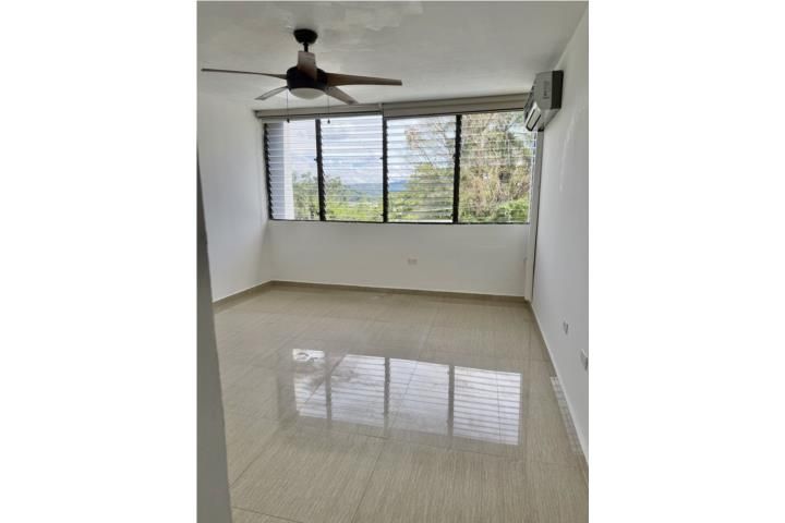 8wr2+4f8 Guaynabo 00926 PR