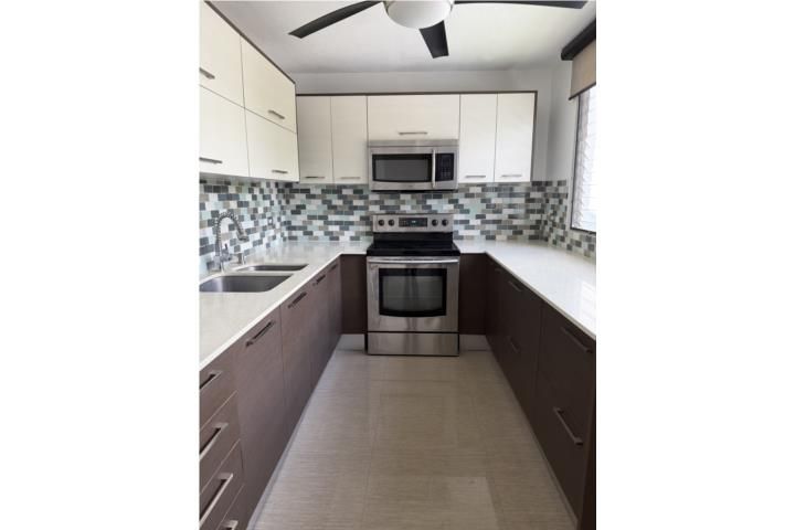 8wr2+4f8 Guaynabo 00926 PR