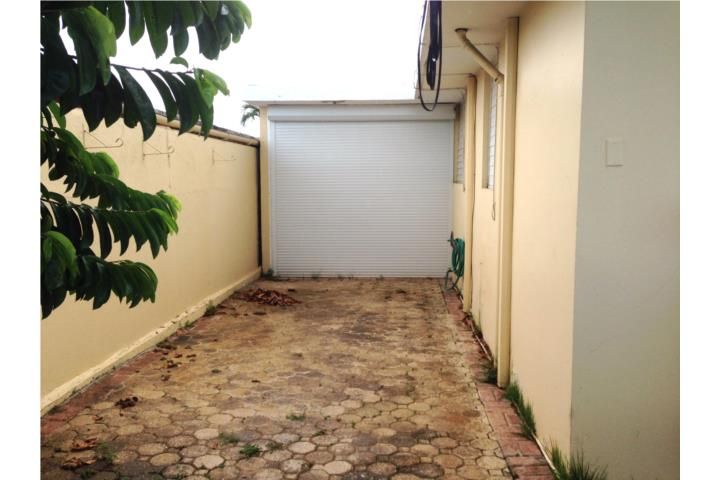 Torrimar Guaynabo 00966 PR