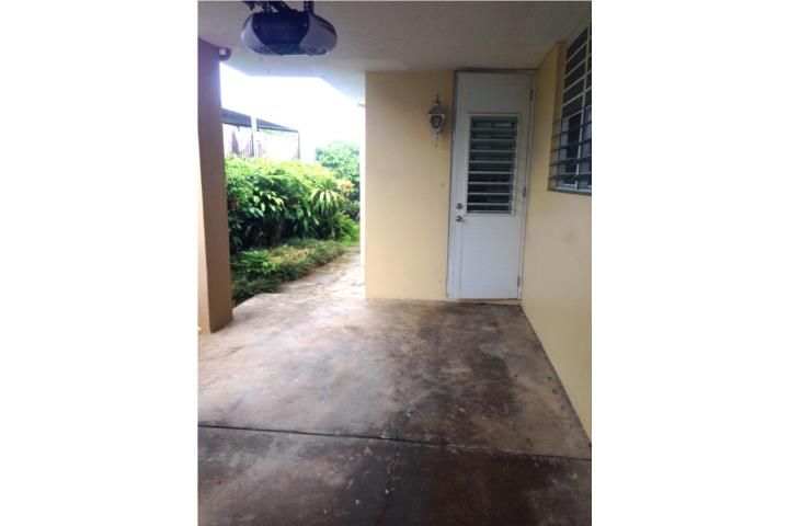Torrimar Guaynabo 00966 PR