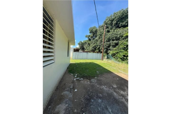 Lucchetti Yauco 00698 PR