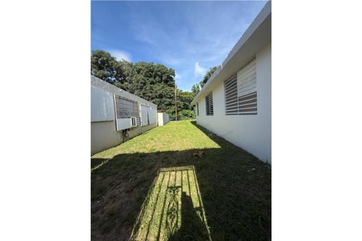 Lucchetti Yauco 00698 PR