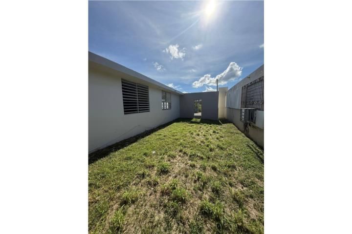 Lucchetti Yauco 00698 PR