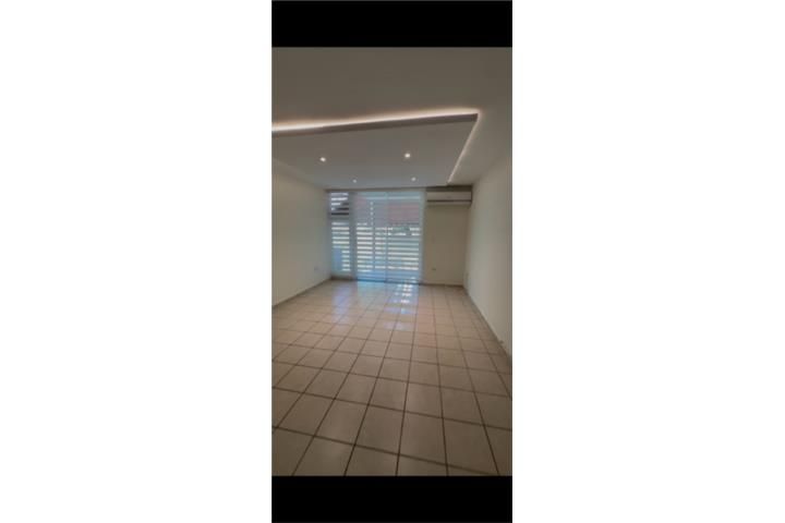 111 Cecilio Urbina St Guaynabo 00969 PR