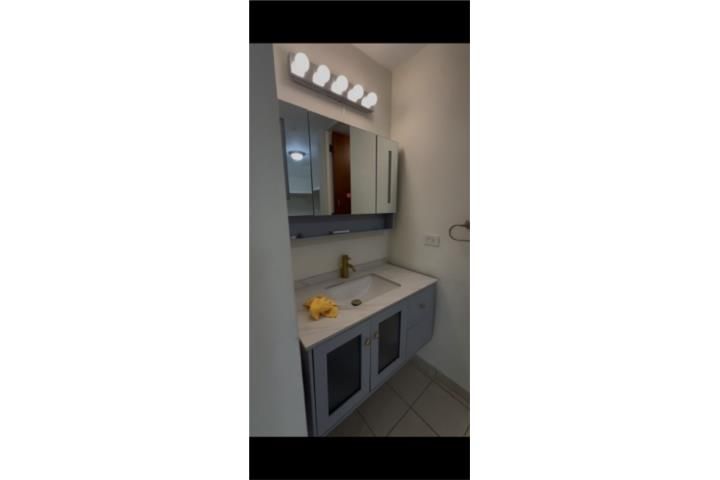111 Cecilio Urbina St Guaynabo 00969 PR