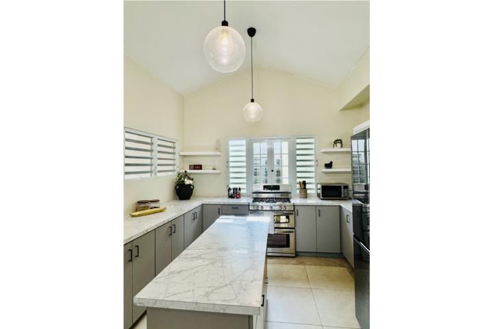 200 Urb Gran Vista Ii Gurabo 00778 PR