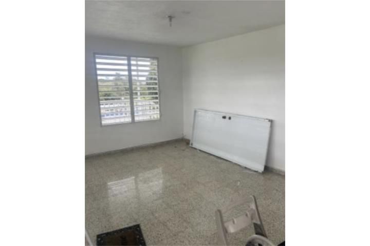 Guaraguao Abajo Bayamon 00956 PR