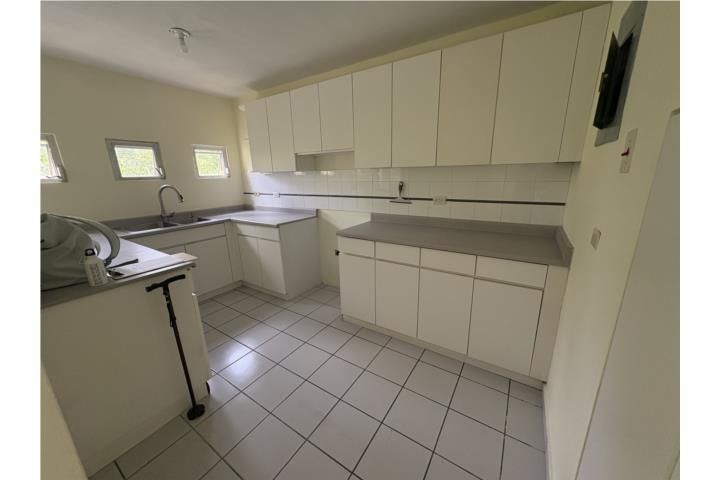 9w45+qx5 Guaynabo 00969 PR