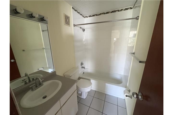 9w45+qx5 Guaynabo 00969 PR
