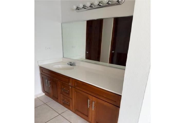 Calle Principal Luquillo 00773 PR