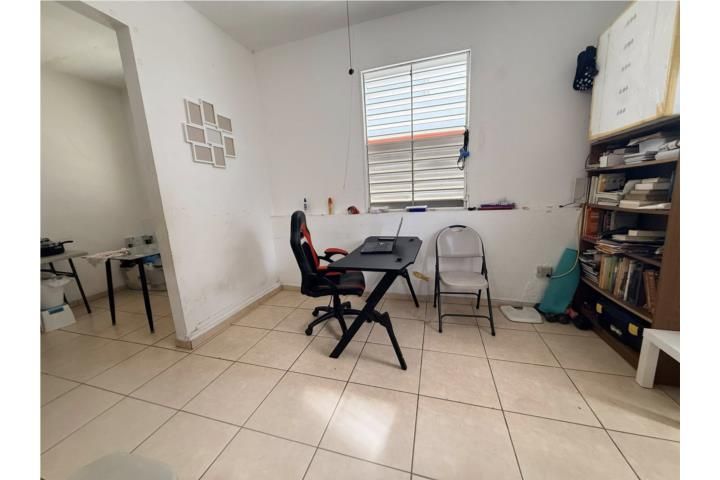 Paris Mayaguez 00680 PR