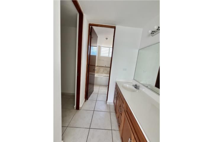 Calle Principal Luquillo 00773 PR