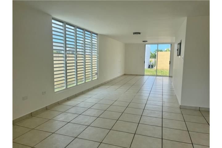 Calle Principal Luquillo 00773 PR
