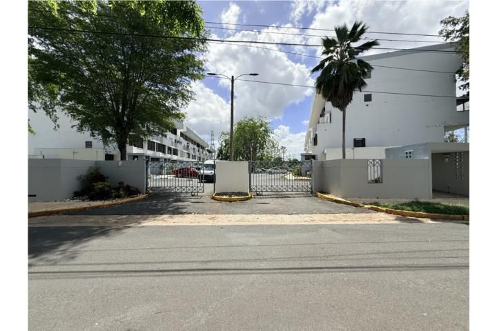 80 C. Caribe Guaynabo 00959 PR