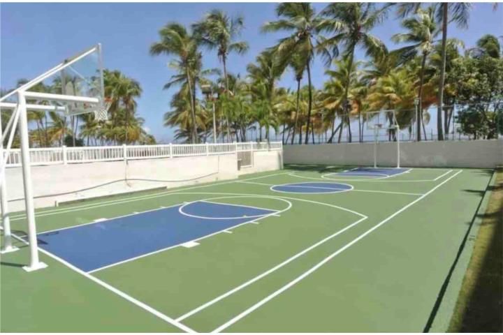 5349 Av. Isla Verde Carolina 00979 PR