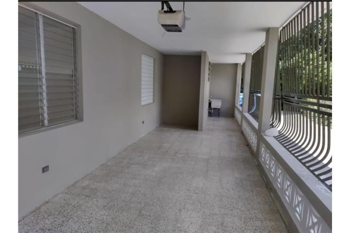 Santa Olaya Bayamon 00956 PR