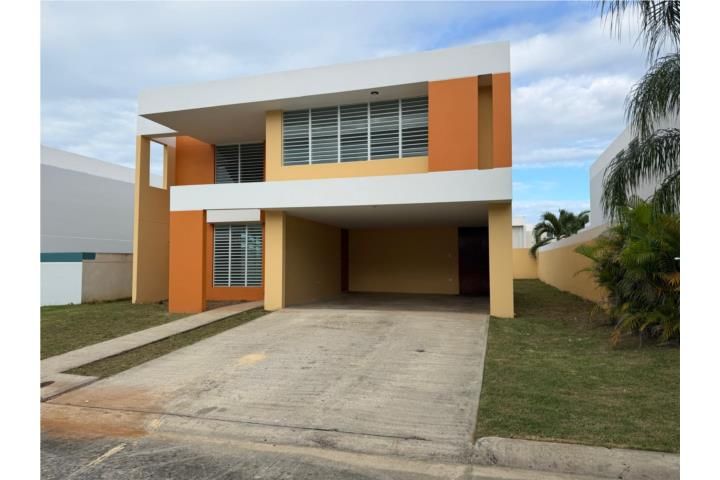 Calle Principal Luquillo 00773 PR