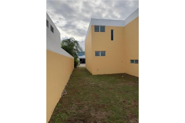 Calle Principal Luquillo 00773 PR
