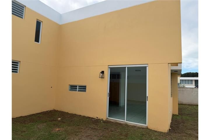 Calle Principal Luquillo 00773 PR