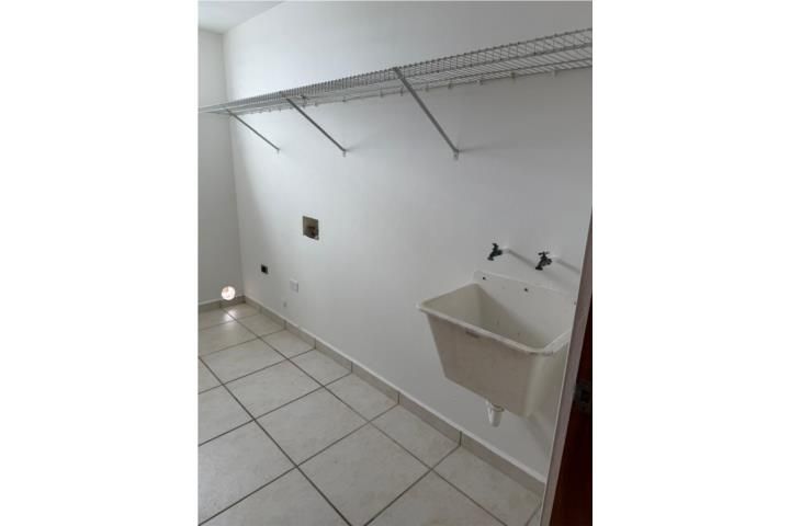 Calle Principal Luquillo 00773 PR