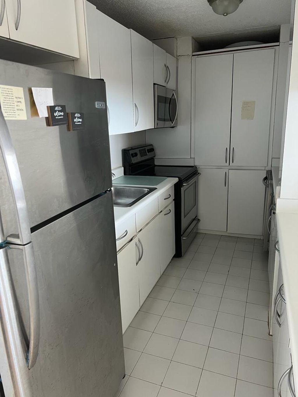 2205, Cond. Playa Azul Torre 1 Luquillo 00773 PR