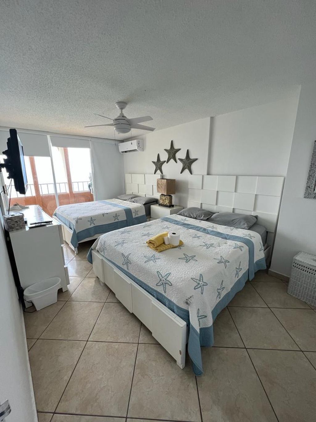 2205, Cond. Playa Azul Torre 1 Luquillo 00773 PR