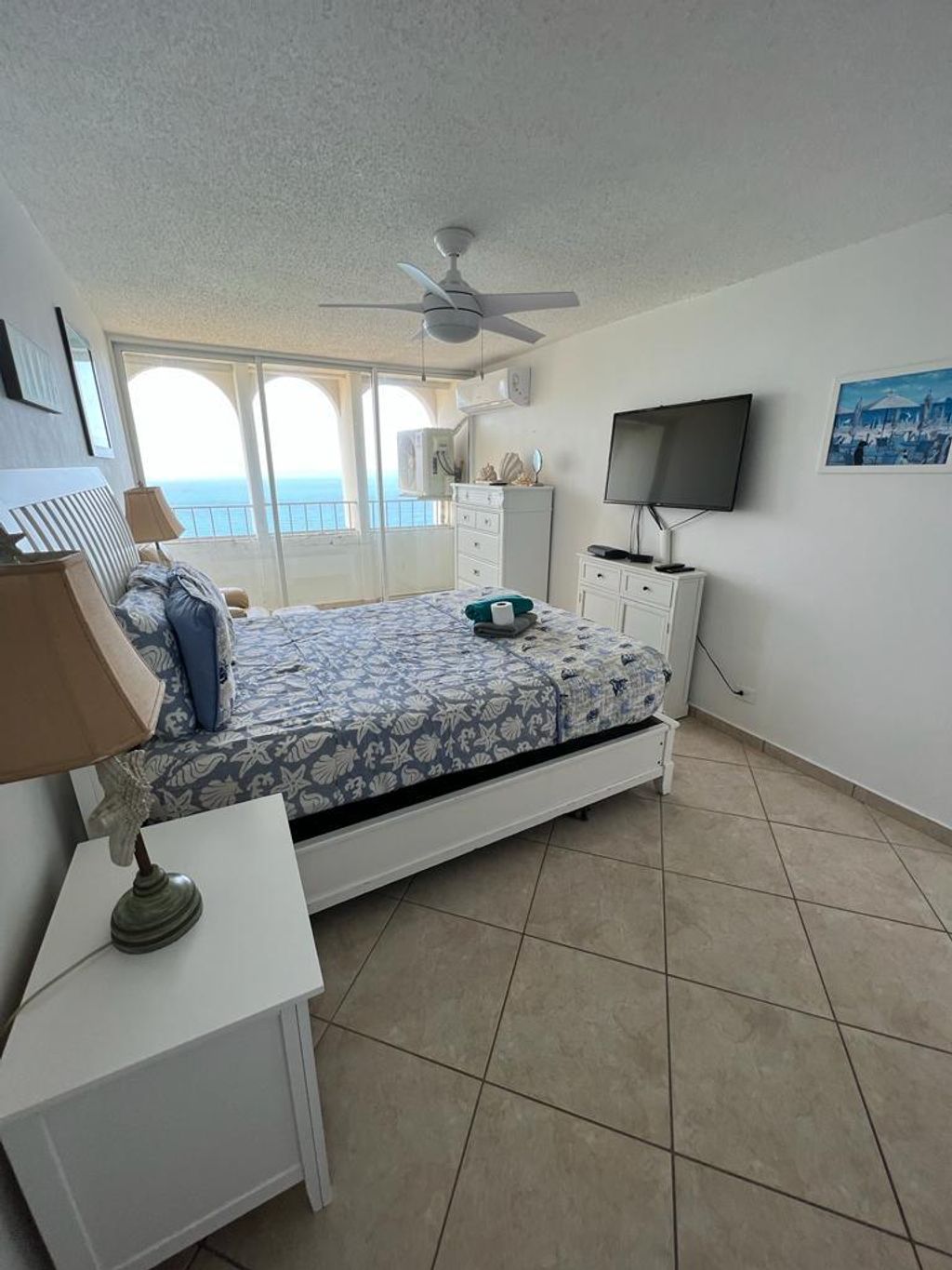 2205, Cond. Playa Azul Torre 1 Luquillo 00773 PR