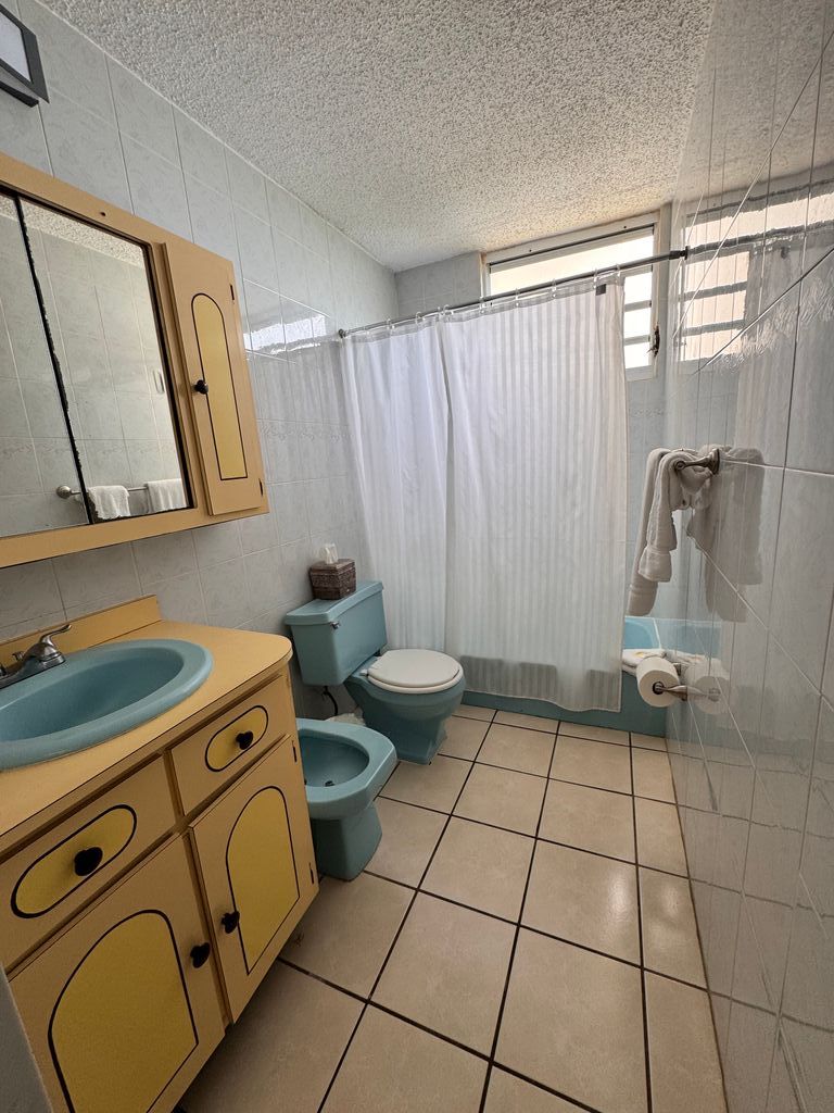 1710, Cond. Playa Azul Torre 3 Luquillo 00773 PR