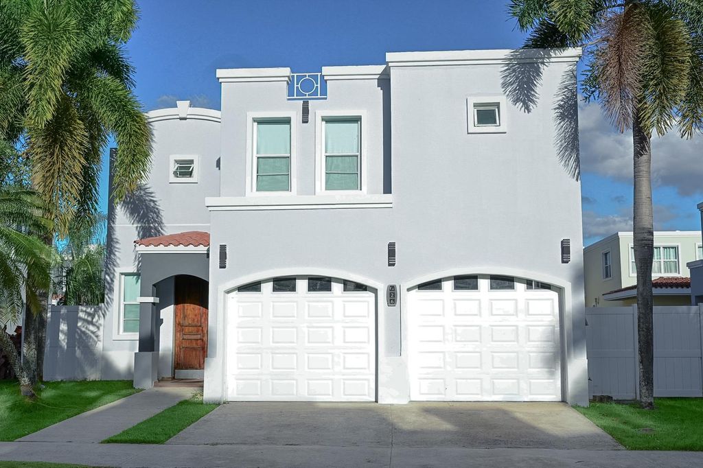 26G, Urb Las Palmas De Cerro Gordo Vega Alta 00692 PR