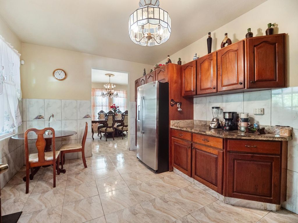 Carr 681 Km, 15.5, Palmas Altas Barceloneta 00617 PR