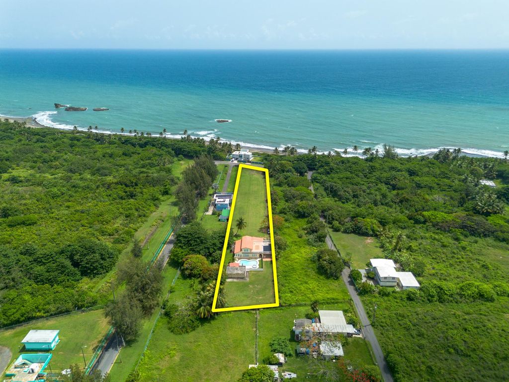 Carr 681 Km Hm 15.5, Bo Palmas Altas Barceloneta 00617 PR