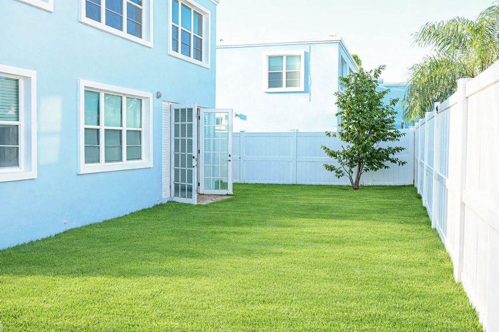 26G, Urb Las Palmas De Cerro Gordo Vega Alta 00692 PR