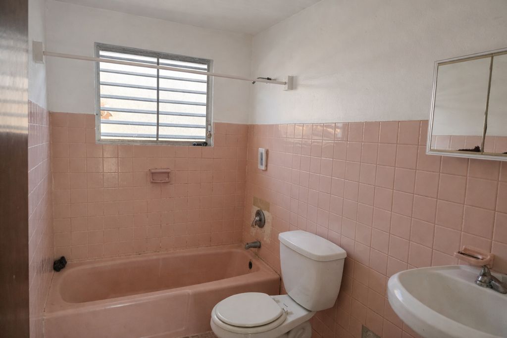 apt , Calle Barbosa 32 Cabo Rojo Cabo Rojo 00623 PR