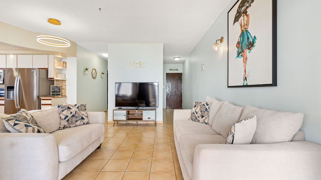 1E, Condominio Victoria Del Mar Rincon 00677 PR