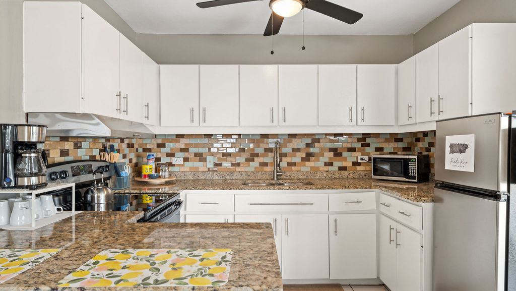 1 H, Condominio Costa Corcega Apt 1h- Bo Corcega Rincon Rincon 00677 PR