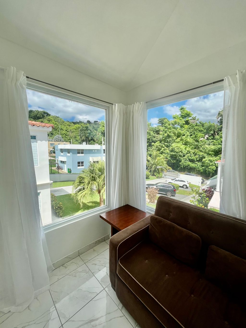 Top Twin, Sector Valle Escondido Bo Calvache Rincon 00677 PR