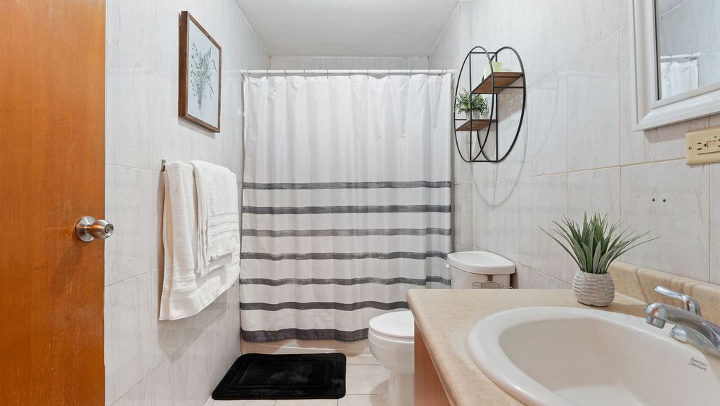 Condo Coconut Court 101 Rincon 00677 PR