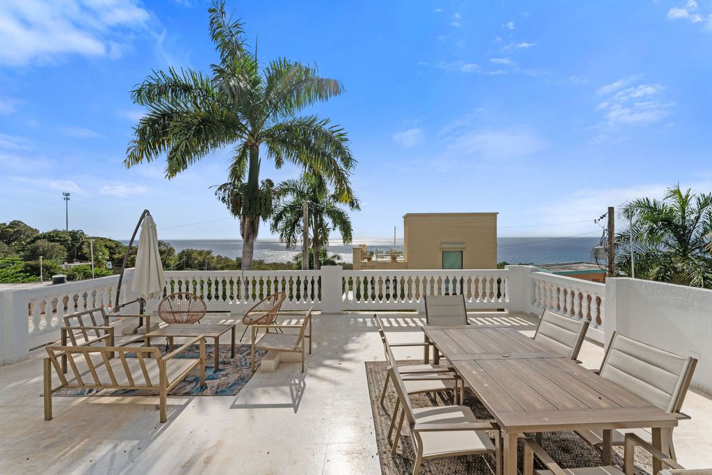 Carr 413 Int Calle Vista Nuclear Rincon 00677 PR