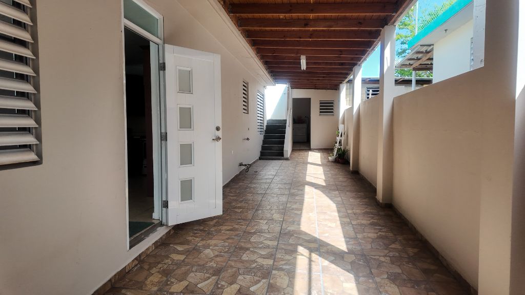 Urbanizacion Montemar, Calle B # 75, Aguada - 4