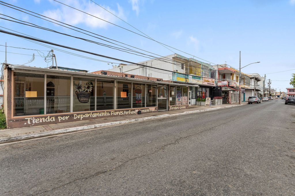 Calle La Paz  Bo Pueblo Aguada 00602 PR