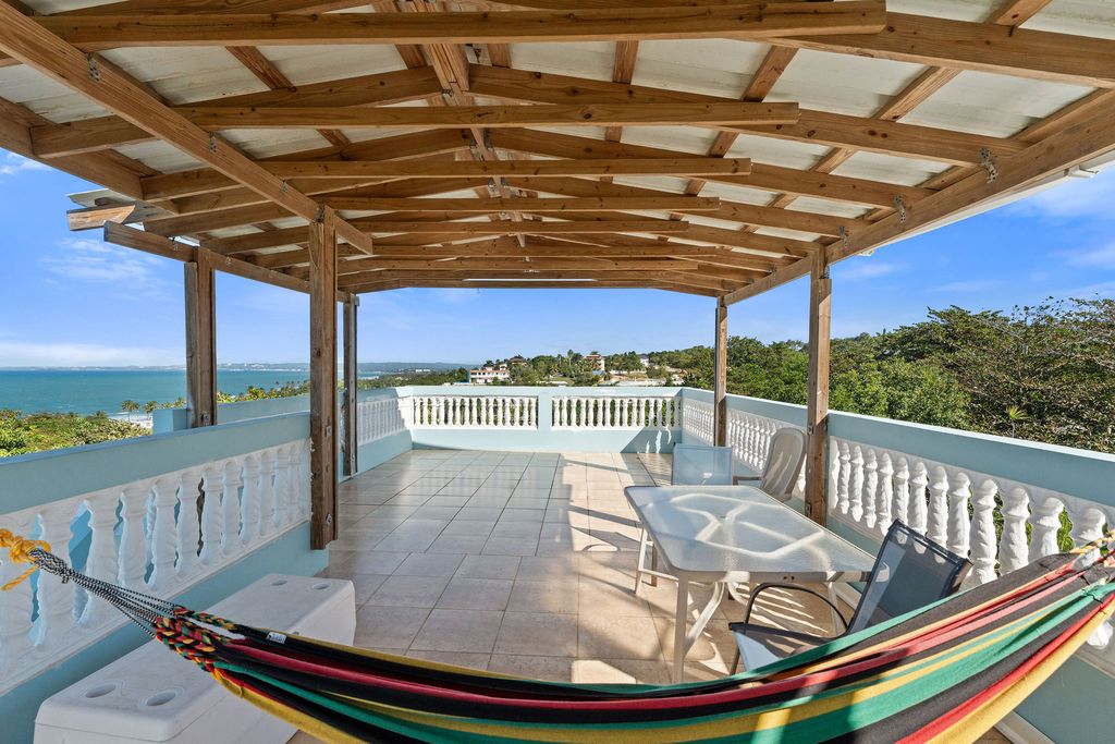 Bo Puntas- Carr 413 3.3 Int Calle Vista Linda, Rin Rincon 00677 PR