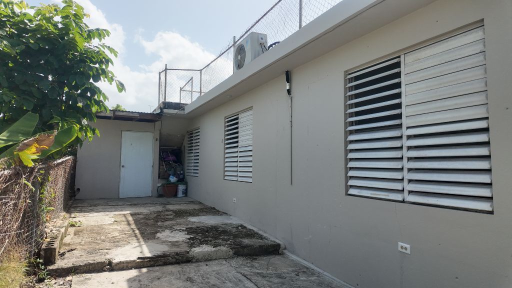 Urbanizacion Montemar, Calle B # 75, Aguada - 13