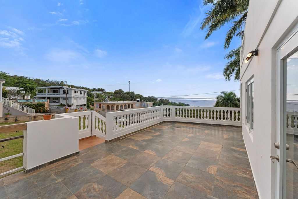 Carr 413 Int Calle Vista Nuclear Rincon 00677 PR