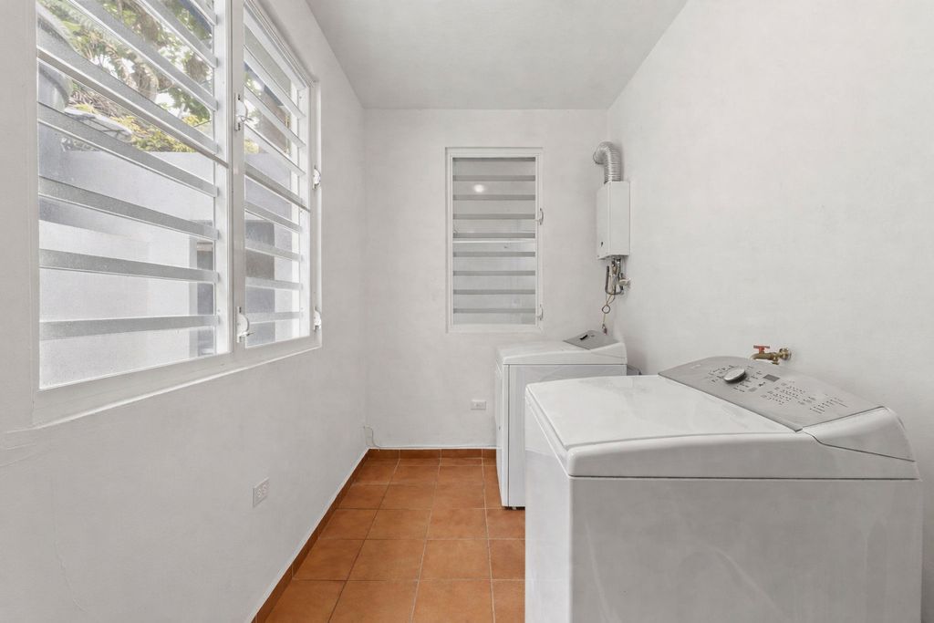 Carr 413 Int Calle Vista Nuclear Rincon 00677 PR